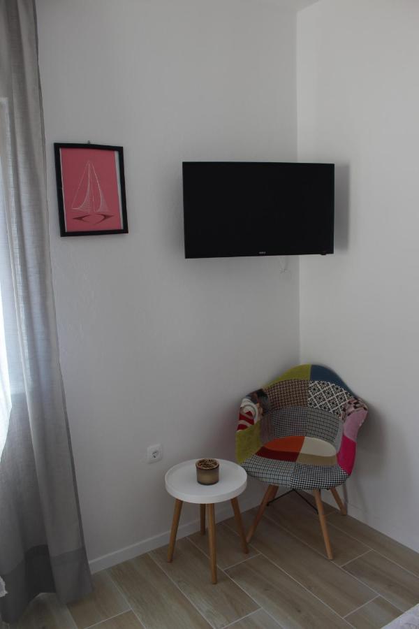 Apartments Kekel ビオグラード・ナ・モル エクステリア 写真