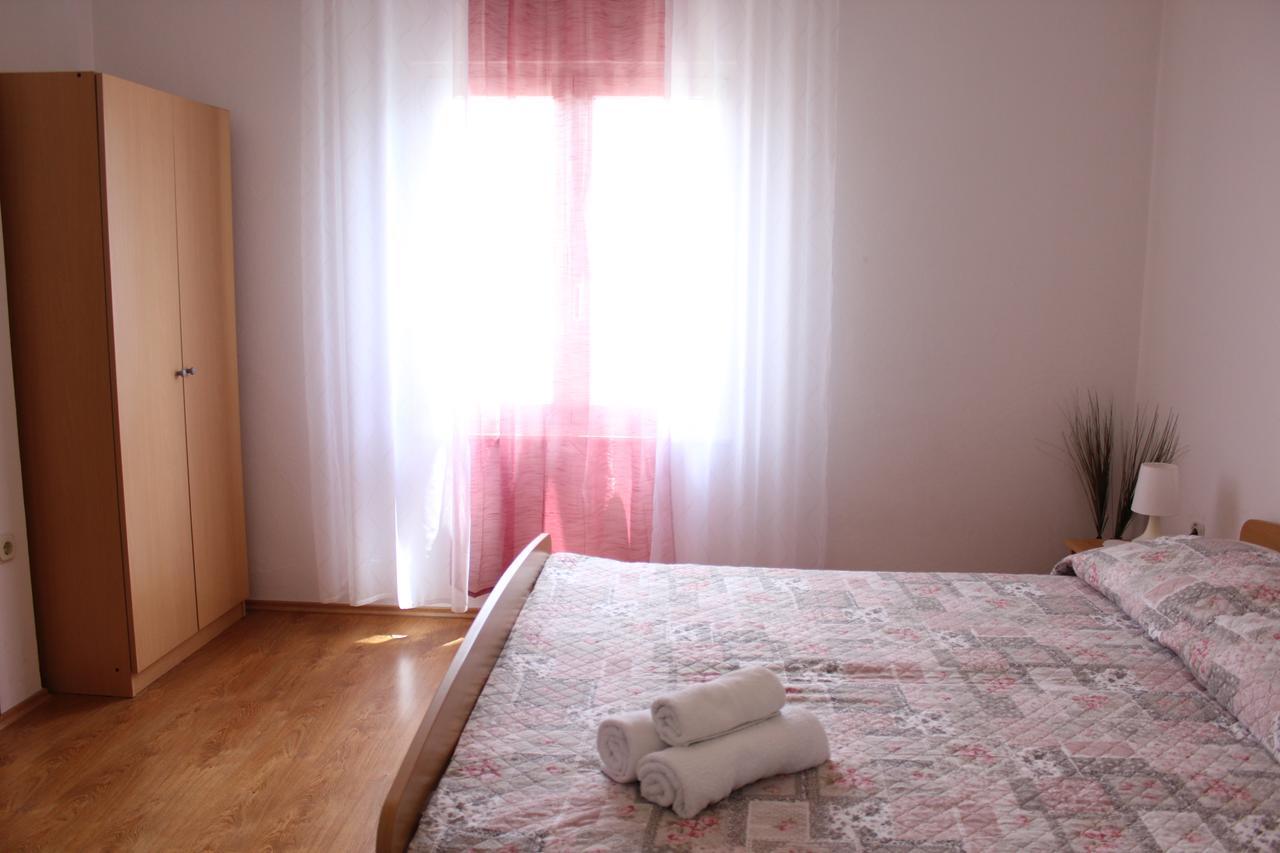 Apartments Kekel ビオグラード・ナ・モル エクステリア 写真