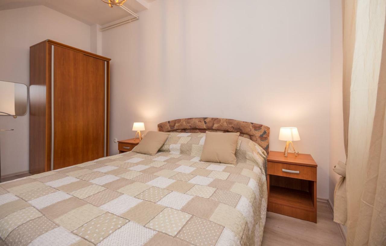 Apartments Kekel ビオグラード・ナ・モル エクステリア 写真